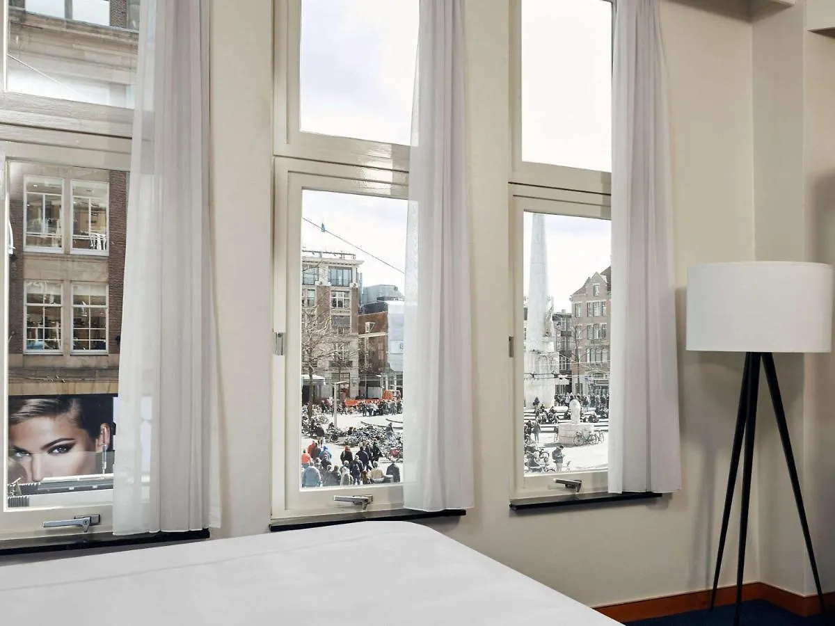 Swissotel Amsterdam 4*,
