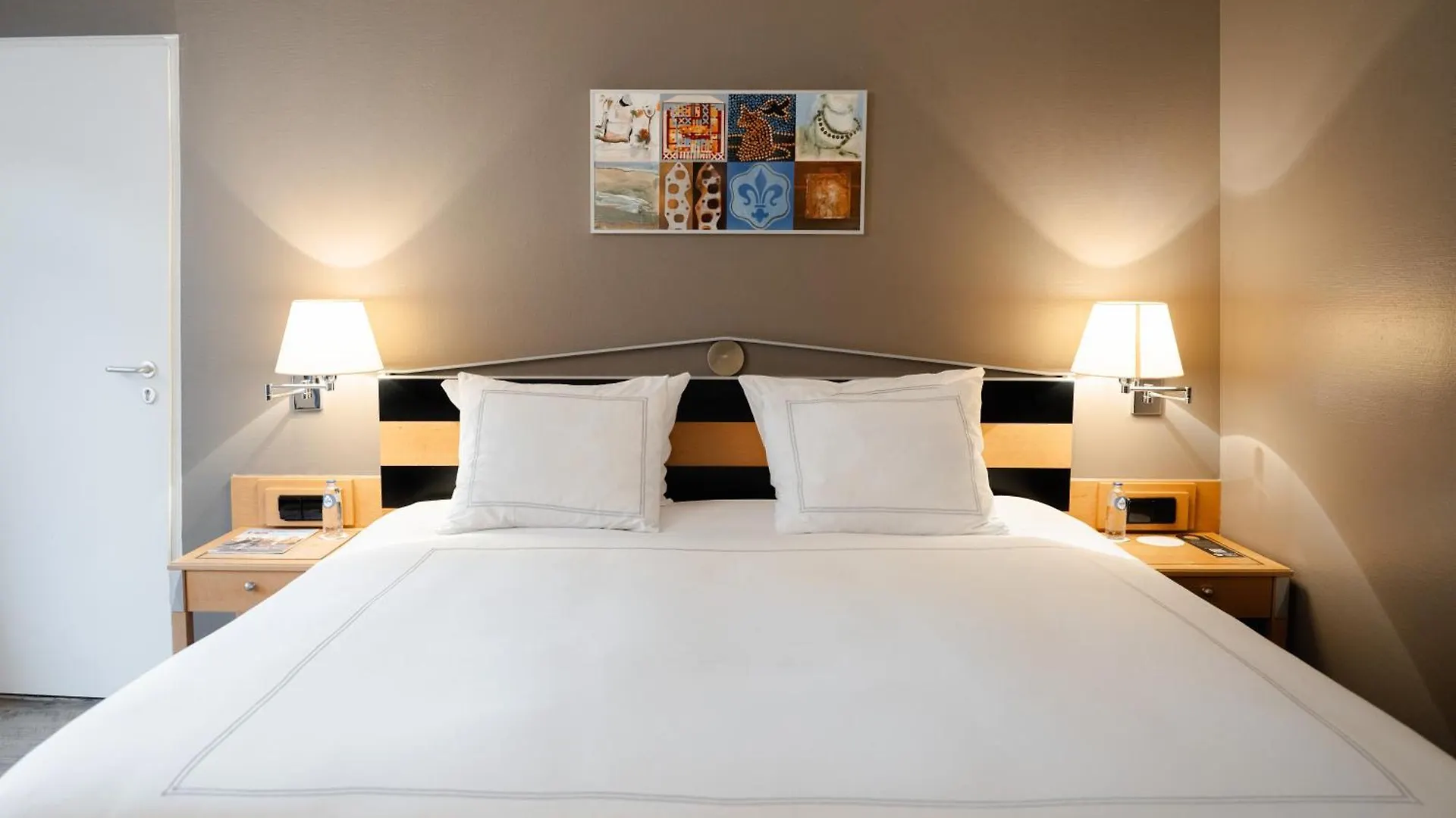 Swissotel Ámsterdam 4*,
