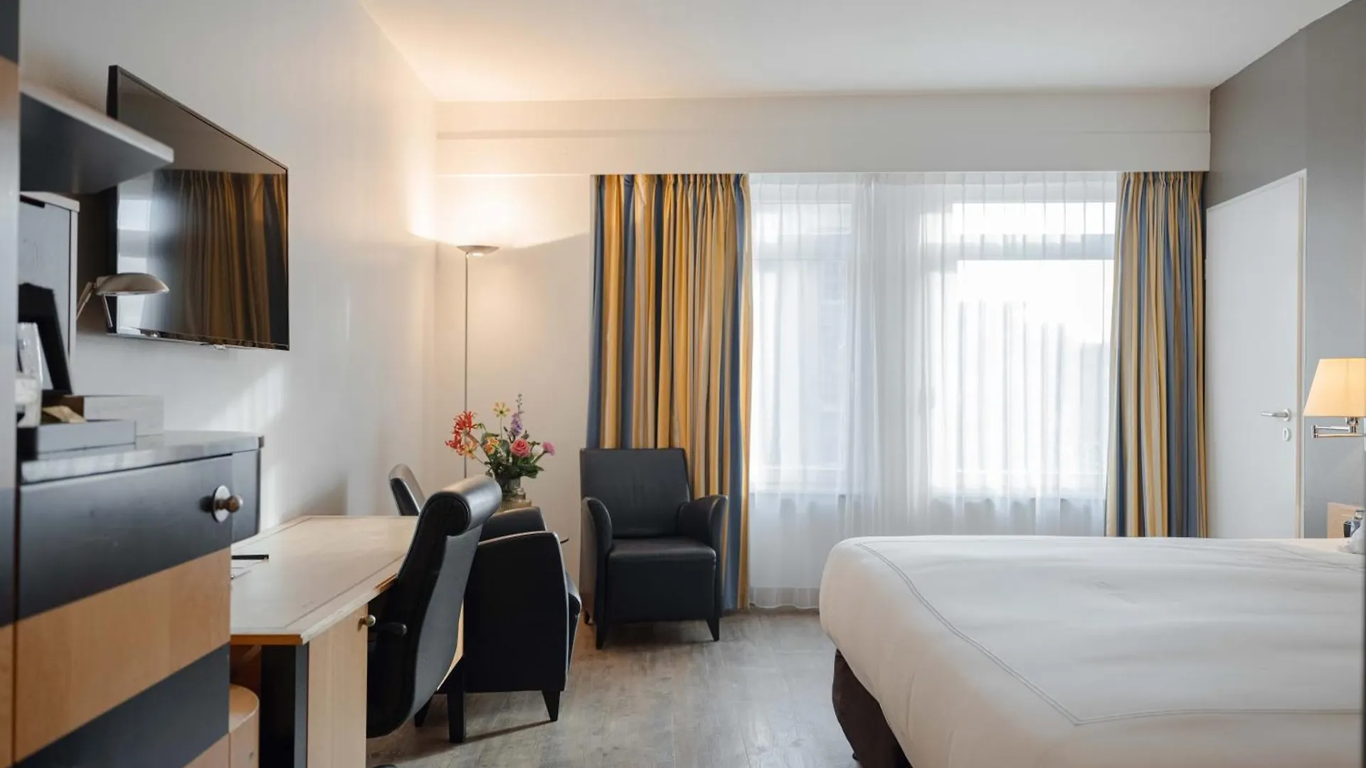 Swissotel Амстердам 4*,