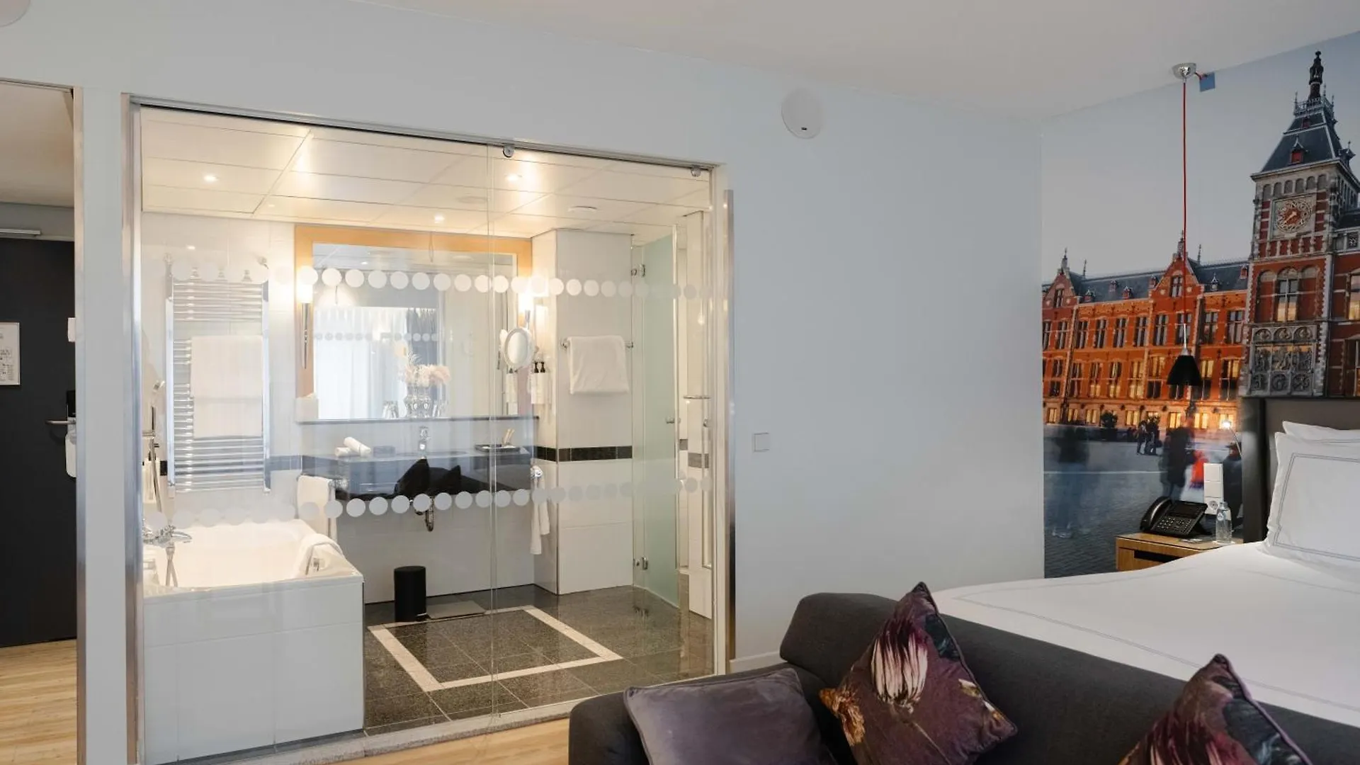 Swissotel Amsterdam