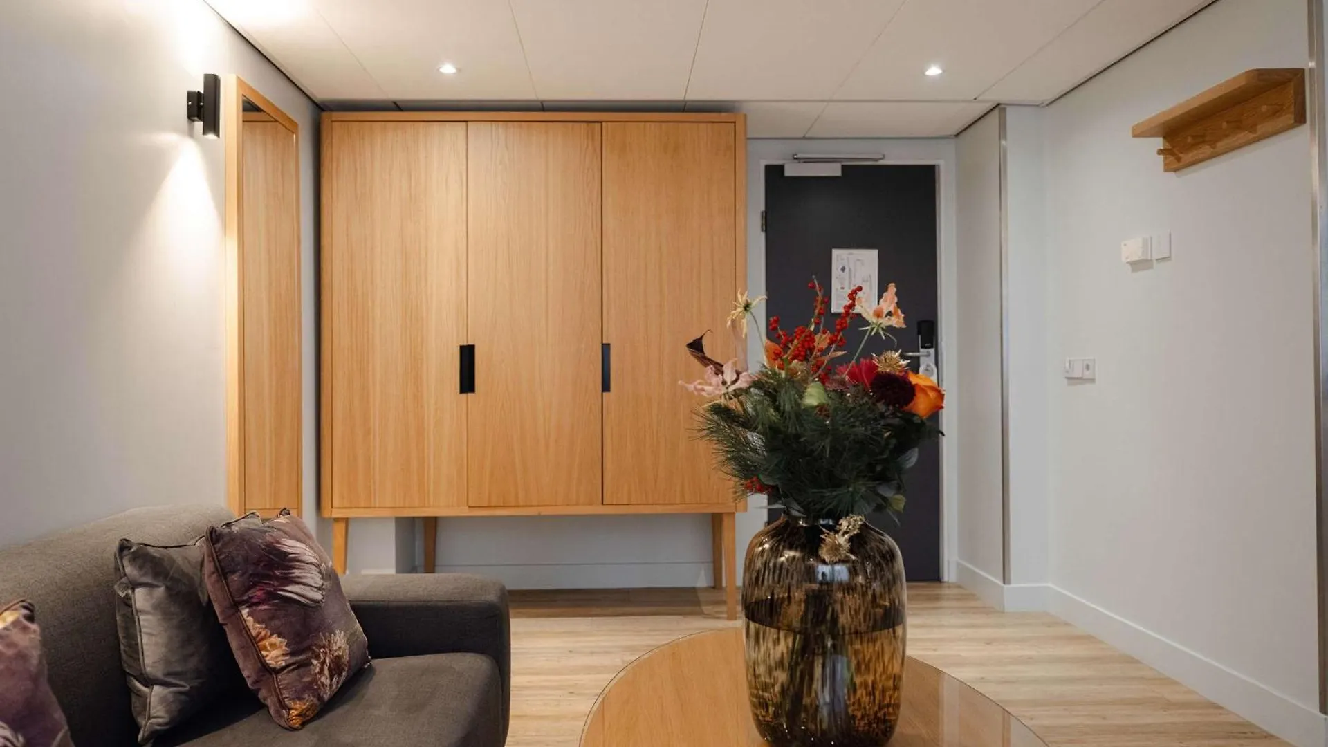 Swissotel Amsterdam 4*,